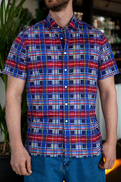 Men's tartan twist print shirt