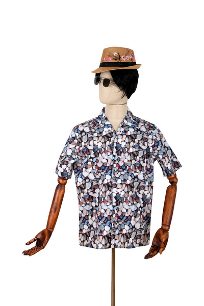 Men's pebble print shirt